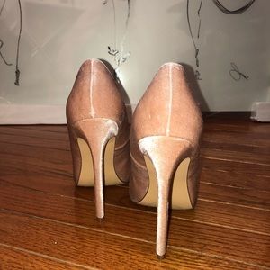 Sexy Velvet Pumps
